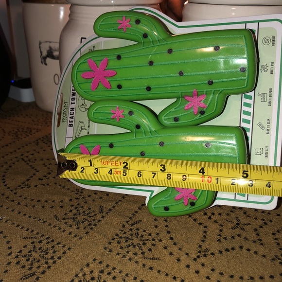 Roam and Repeat Cactus Shaped Beach Towel Clips 2 Piece - Picture 5 of 5
